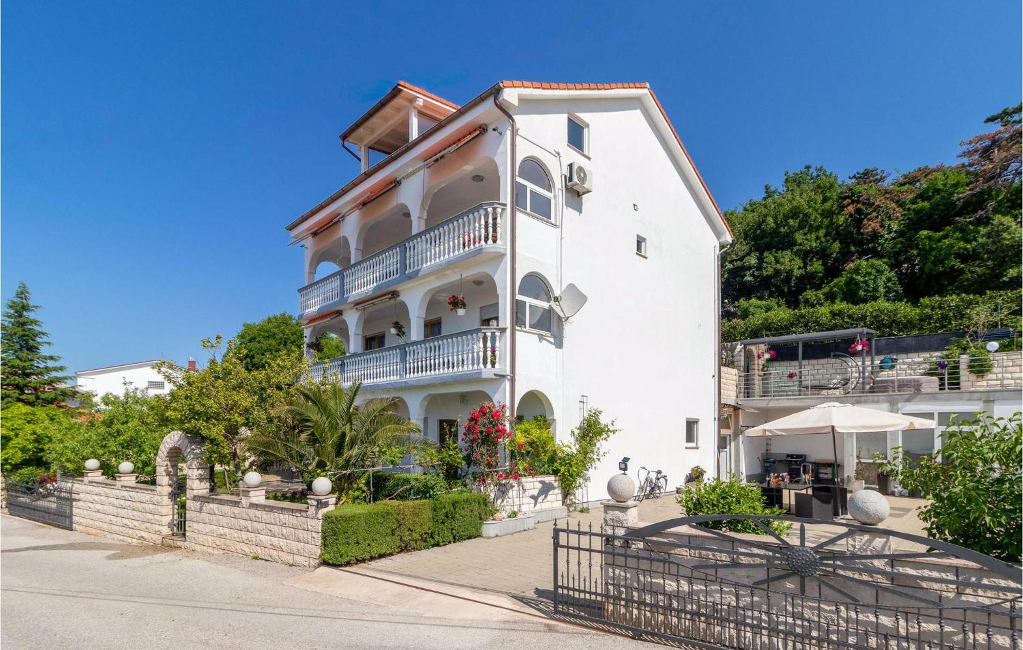 1 Bedroom Cozy Apartment In Crikvenica Exteriér fotografie