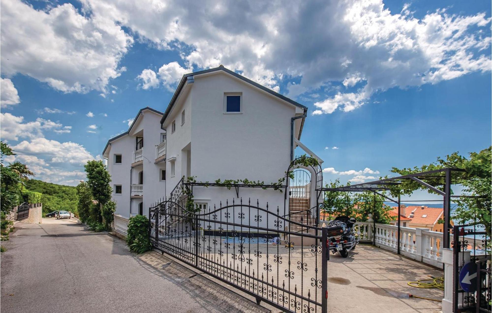 1 Bedroom Cozy Apartment In Crikvenica Exteriér fotografie